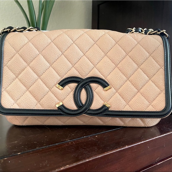 Chanel Caviar Quilted Medium CC Filigree Flap Beige and Black - Picture 10 of 13